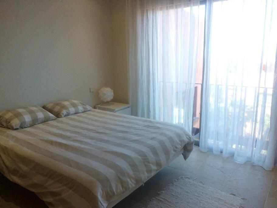 Luxurious Townhouse With Sea Views Villa Manilva Kültér fotó