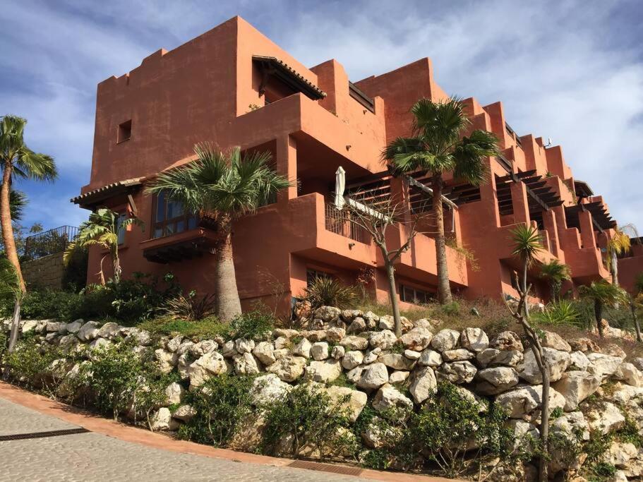 Luxurious Townhouse With Sea Views Villa Manilva Kültér fotó